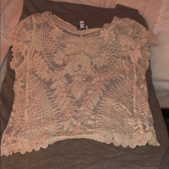 Tops - Very cute lace top!!
